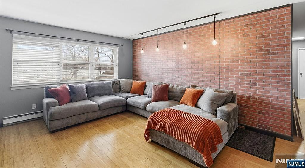 205 Bergen Tpke APT 2G Ridgefield Park, NJ 07660 - Thumbnail 3