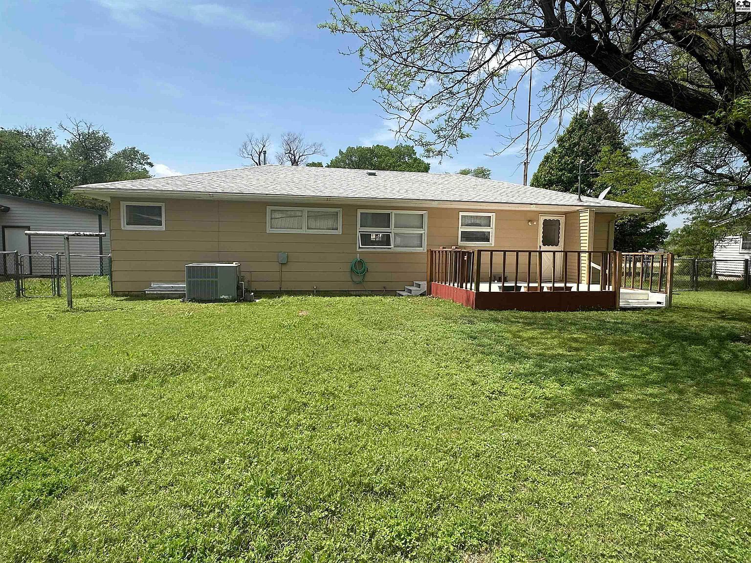 516 N Botkin St Attica, KS 67009 - Thumbnail 3