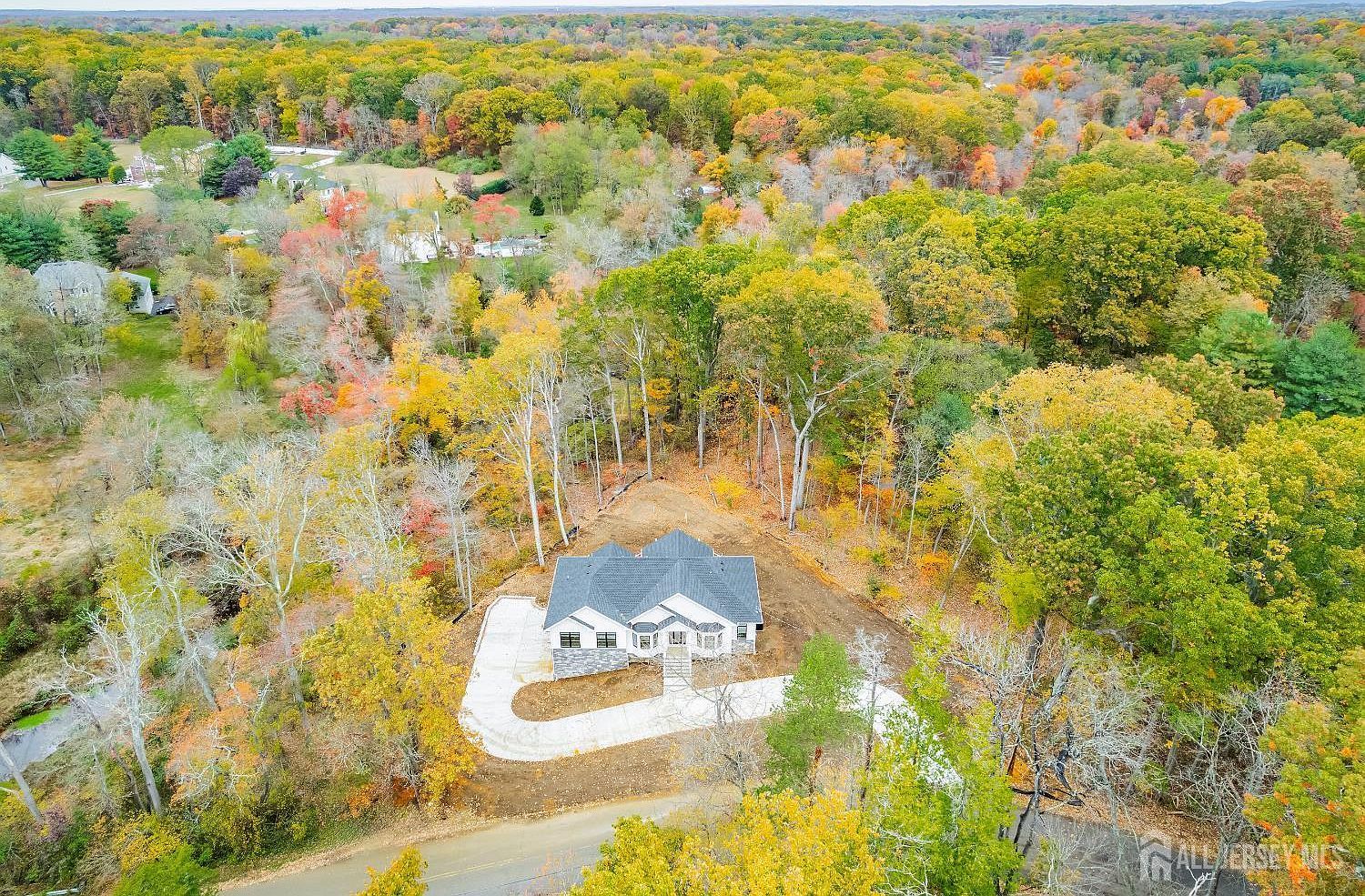 34 Mill Rd Manalapan, NJ 07726 - Thumbnail 3