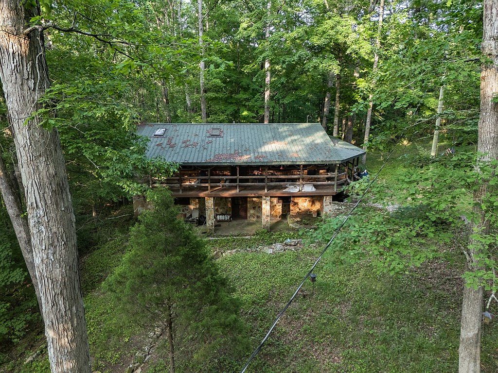 1555 Brown Creek Dr Crossville, TN 38571 - Thumbnail 3