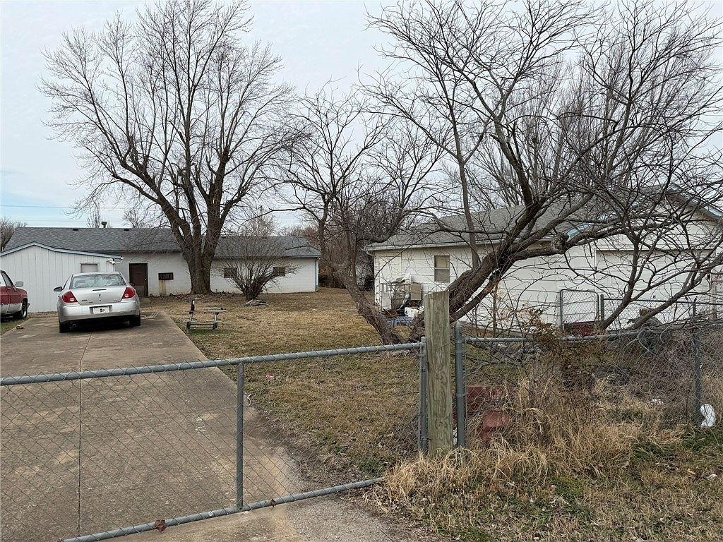 1407 Rex Ave S Joplin, MO 64801 - Thumbnail 3