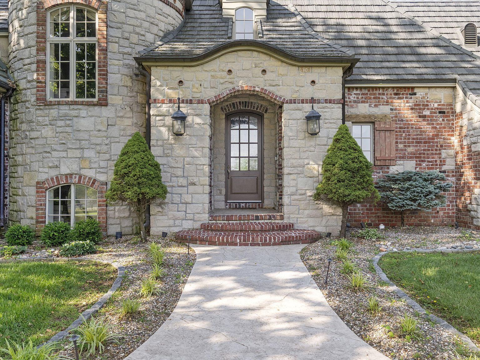 4156 E Division St Springfield, MO 65802 - Thumbnail 3