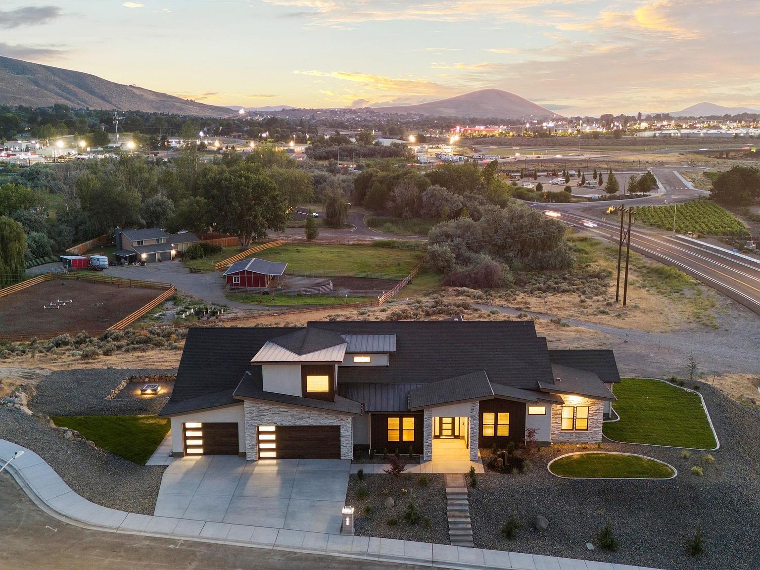 925 Heidel Ct Richland, WA 99352 - Thumbnail 3