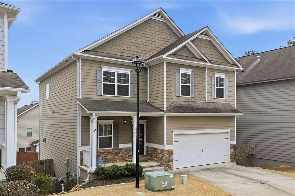 905 Habersham Ct Woodstock, GA 30188 - Thumbnail 3