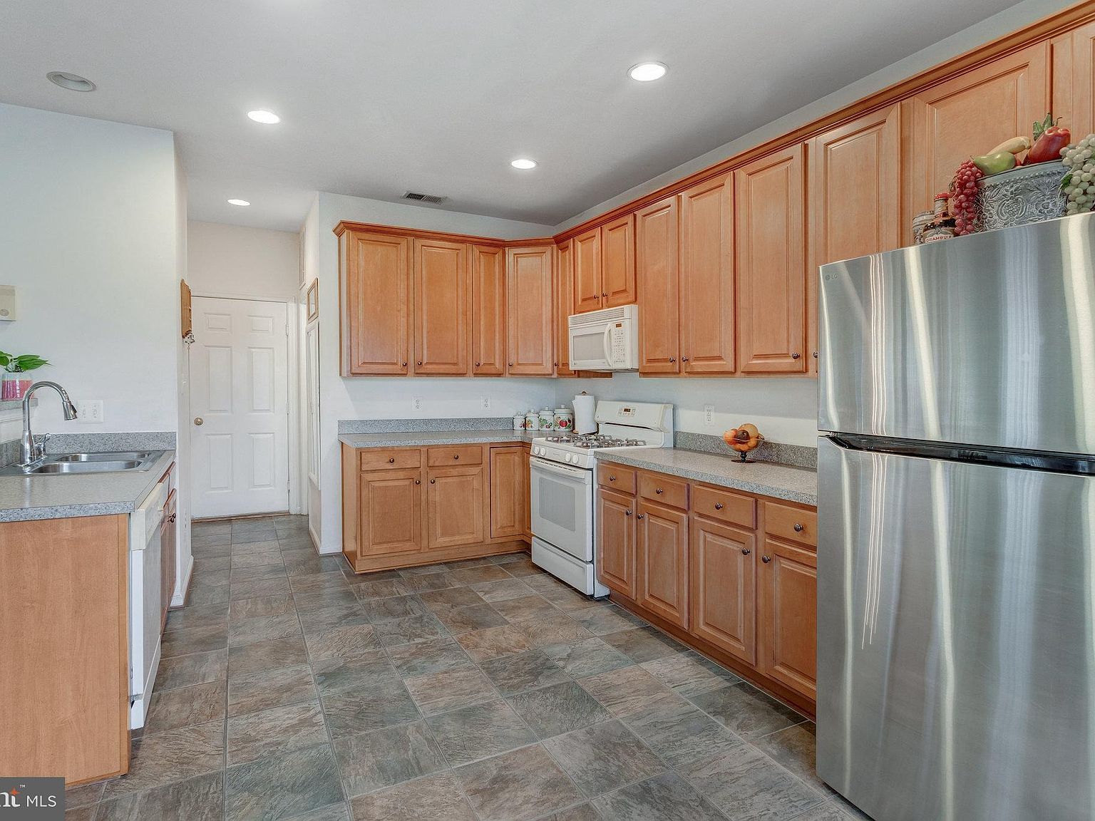 16580 Telescope Ln Dumfries, VA 22026 - Thumbnail 3