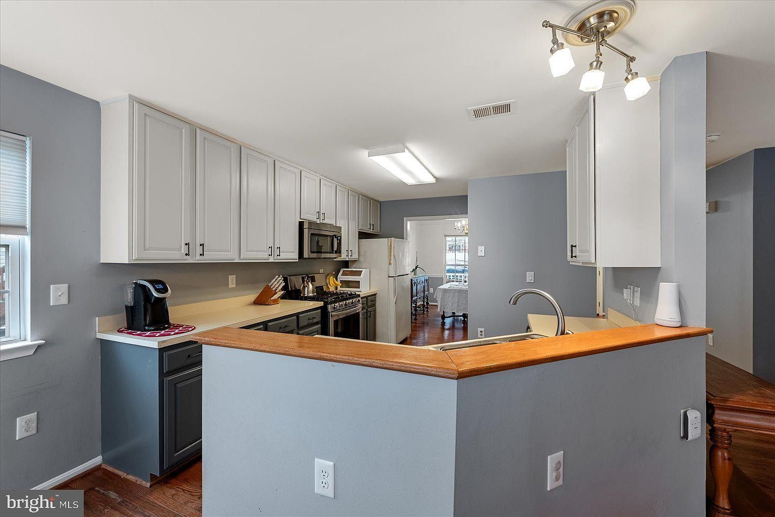 6170 Oaklawn Ln Woodbridge, VA 22193 - Thumbnail 3