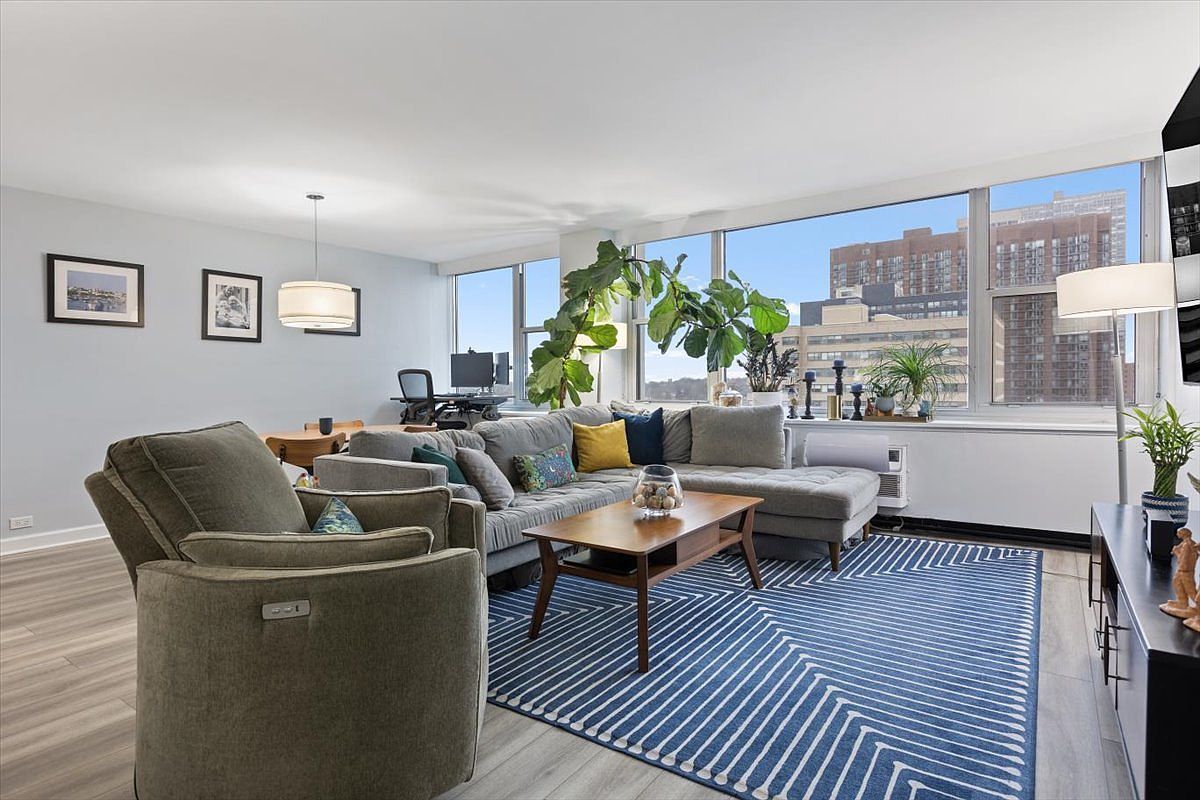 4250 N Marine Dr APT 906 Chicago, IL 60613 - Thumbnail 3