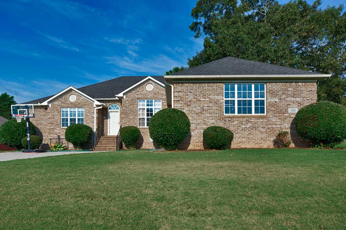 100 Indian Valley Road, Huntsville, AL, USA, 35806  | Single Family