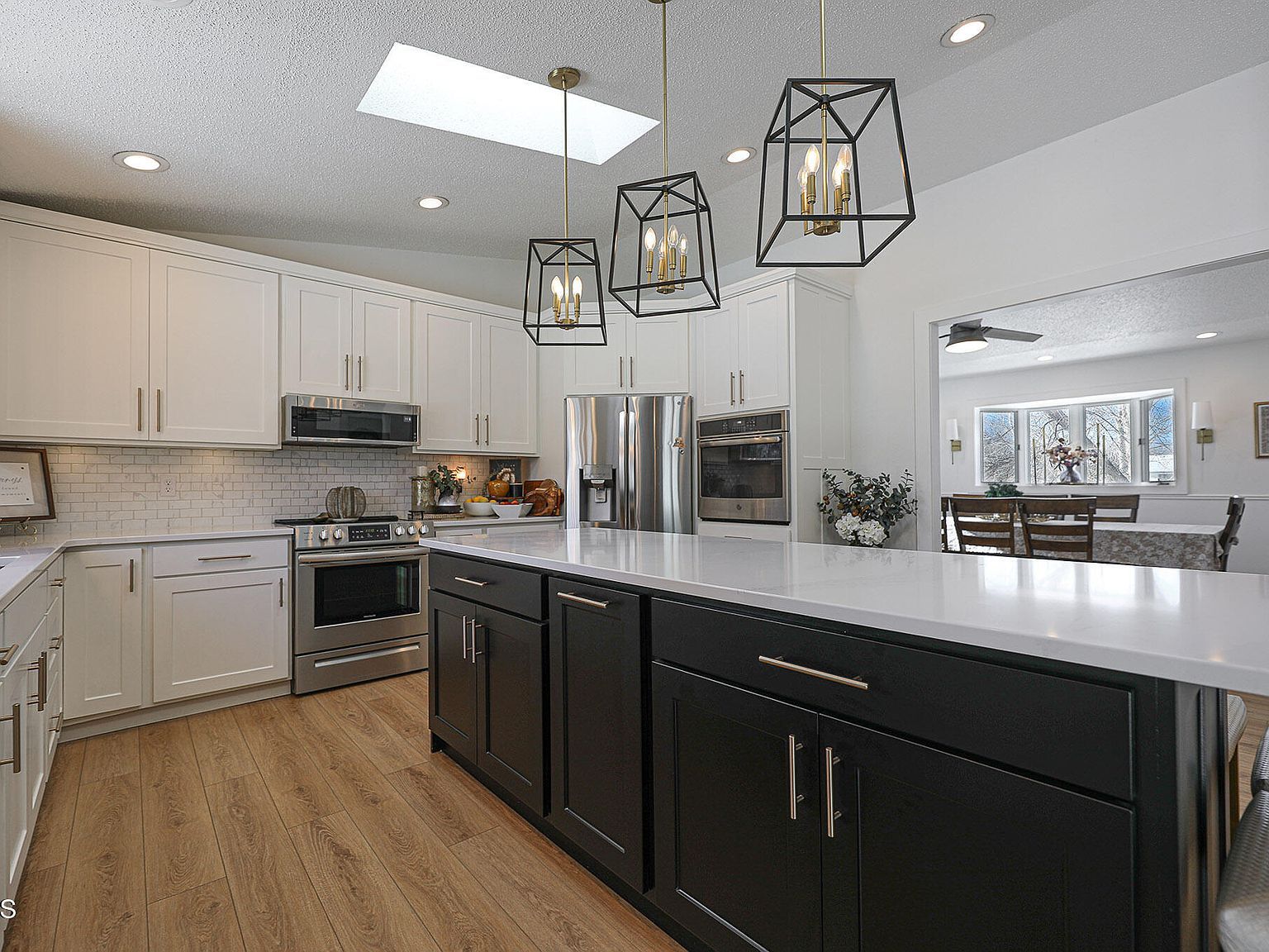 919 W Bristol Dr Bismarck, ND 58501 - Thumbnail 3