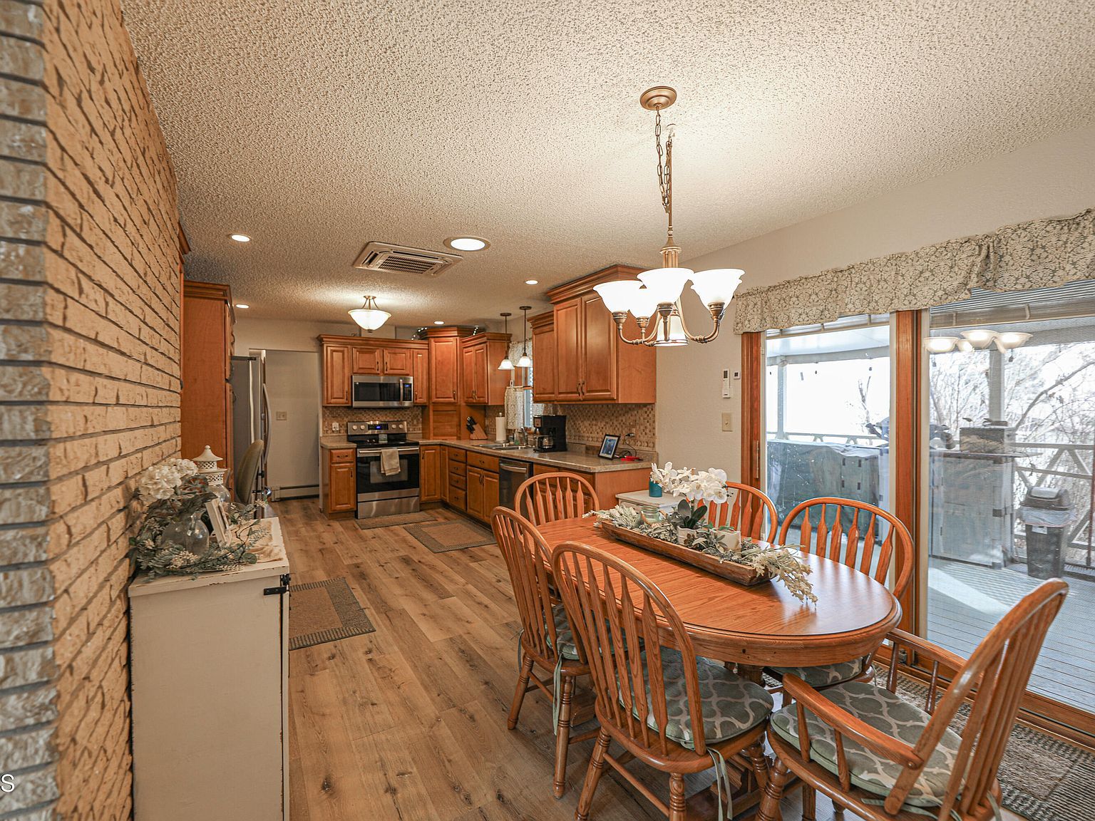 1402 5th Ave NW Mandan, ND 58554 - Thumbnail 3