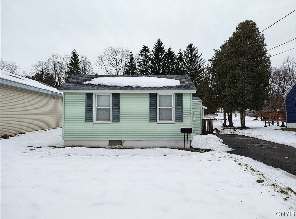 19 Burr Ave New York Mills, NY 13417 - Thumbnail 3