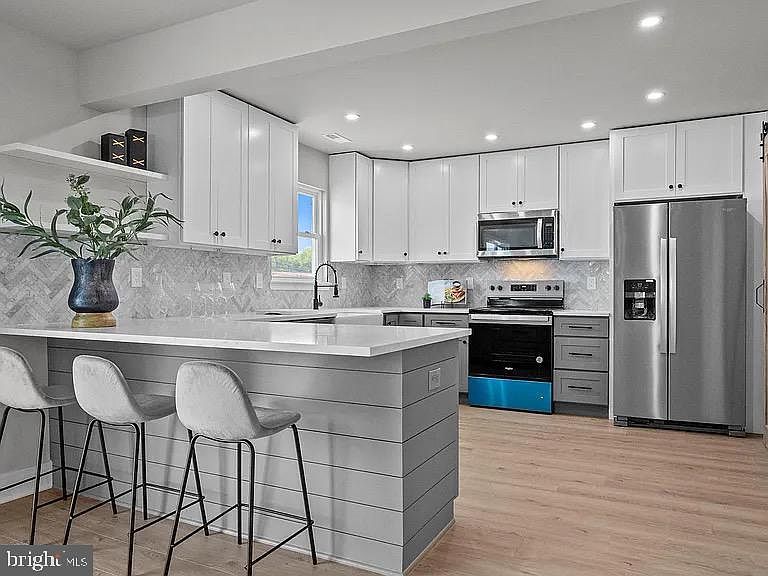 2816 Avenue E Levittown, PA 19056 - Thumbnail 3