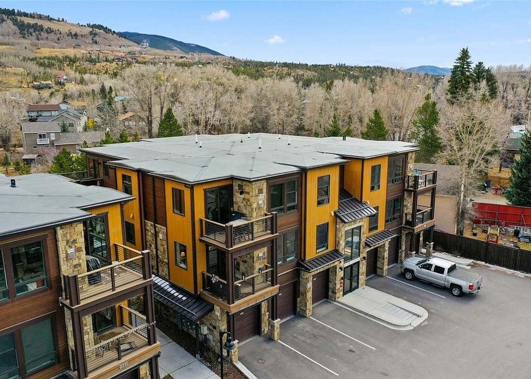 1070 Blue River Pkwy #204 Silverthorne, CO 80498 - Thumbnail 3