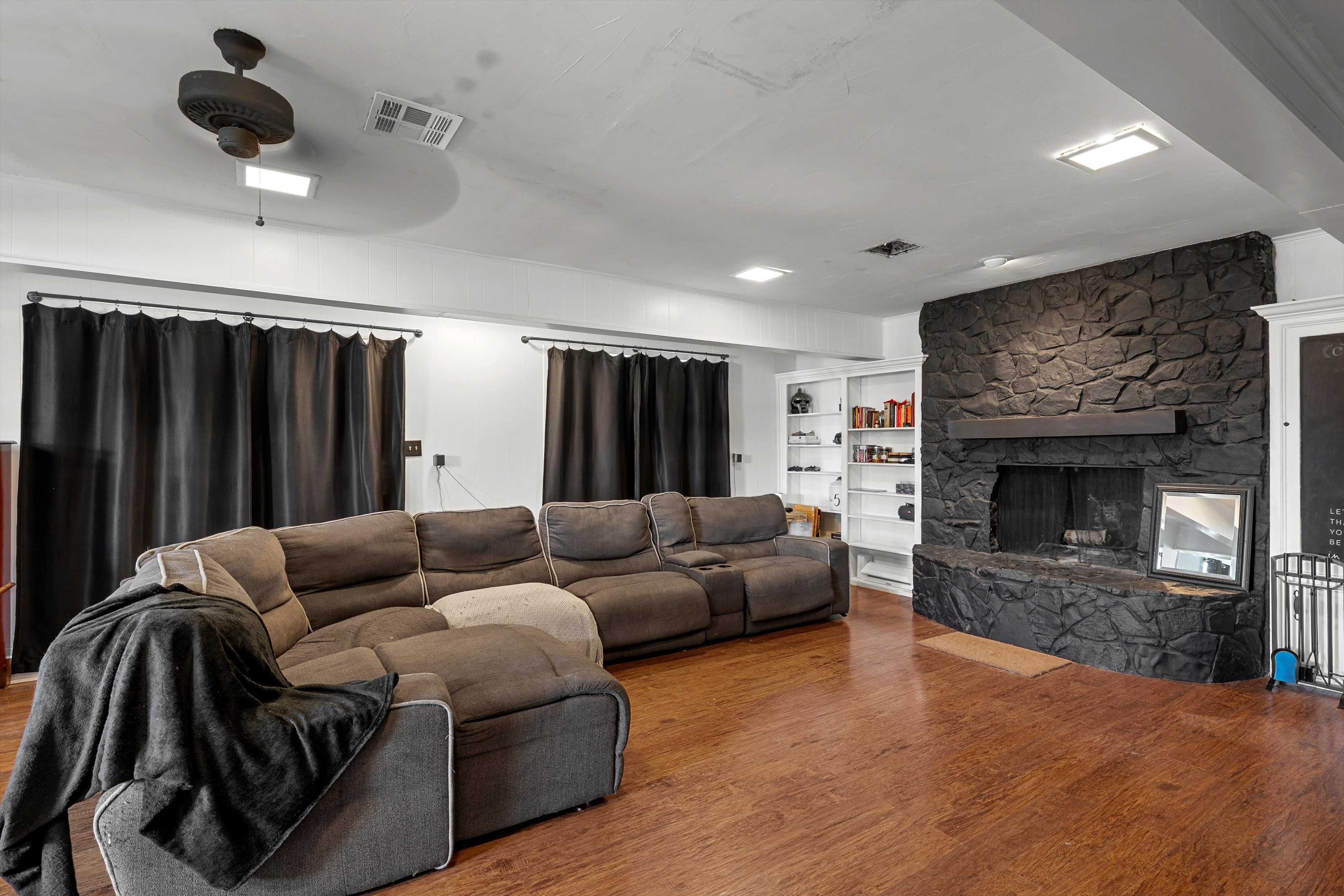 2139 Meandering Way, China Spring, TX, USA, 76633 - Thumbnail 3