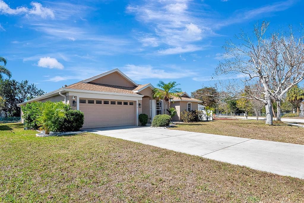 810 McArthur Ave Sarasota, FL 34243 - Thumbnail 3