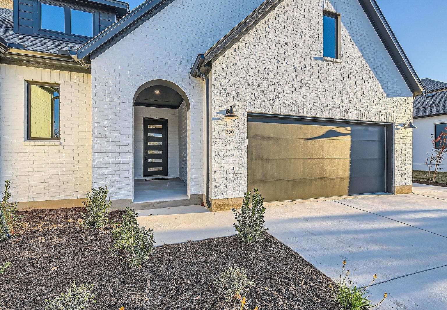 300 Alava Way Liberty Hill, TX 78642 - Thumbnail 3