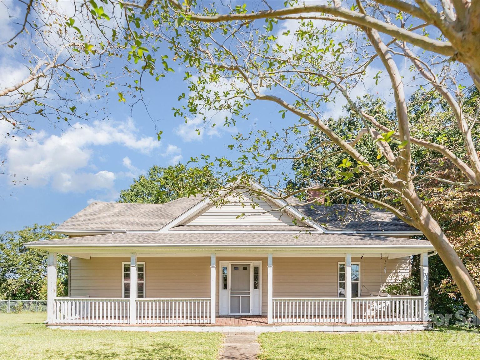 4030 Peachtree St Hickory Grove, SC 29717 - Thumbnail 3