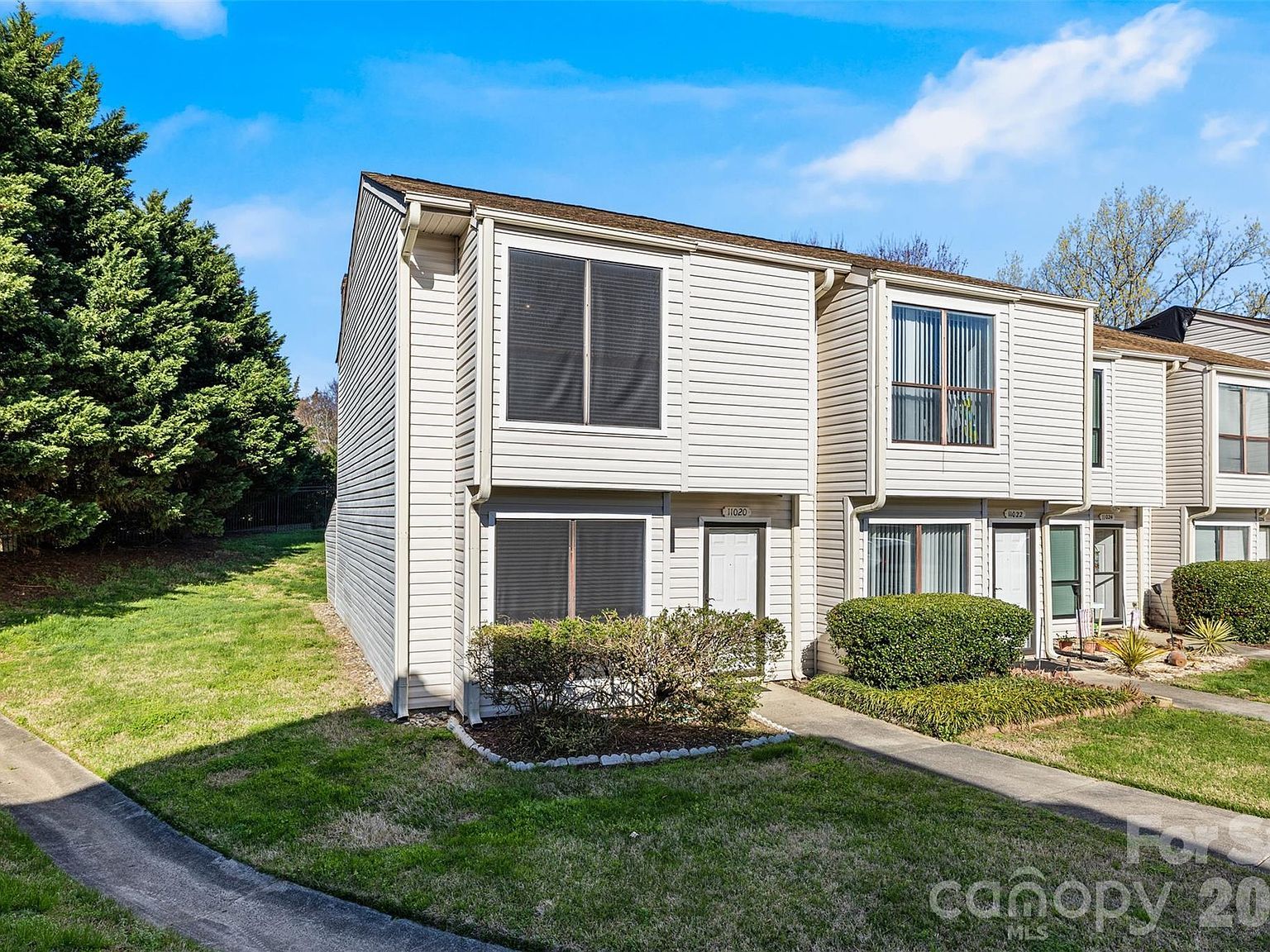 11020 Carmel Crossing Rd Charlotte, NC 28226 - Thumbnail 3