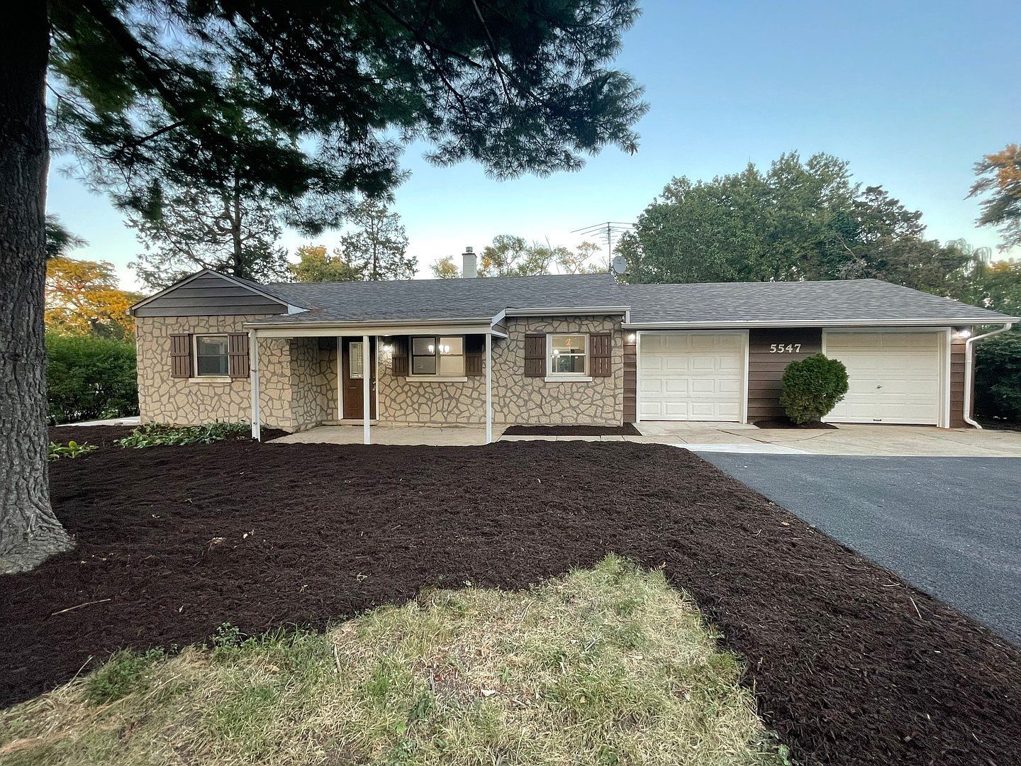 5547 S Peck Ave Countryside, IL 60525 - Thumbnail 3