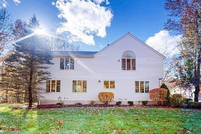 16 Overlook Rd Stoughton, MA 02072 - Thumbnail 3