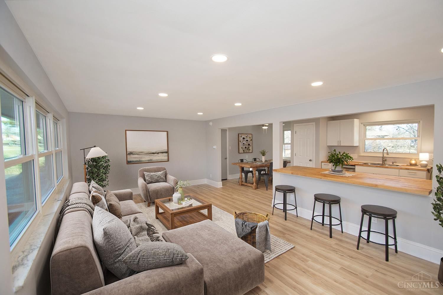 5588 Kay Dr Milford, OH 45150 - Thumbnail 3