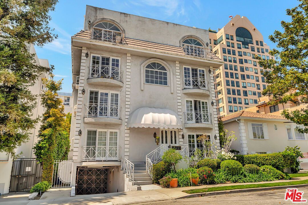 10531 Ashton Ave APT 201 Los Angeles, CA 90024 - Thumbnail 3