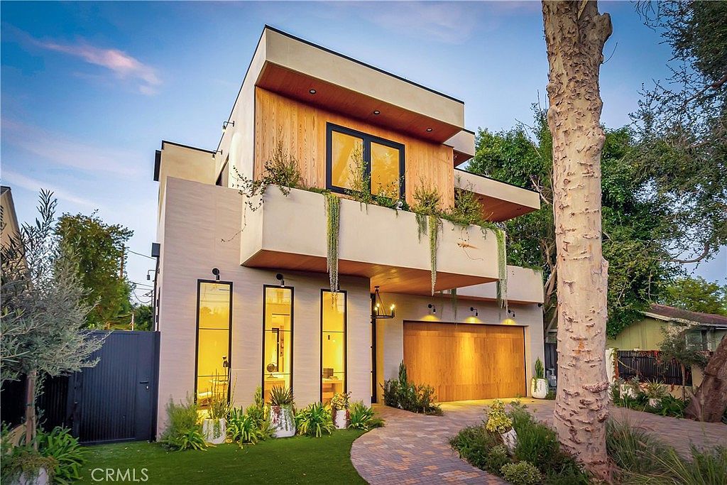 13221 Hesby St Sherman Oaks, CA 91423 - Thumbnail 3