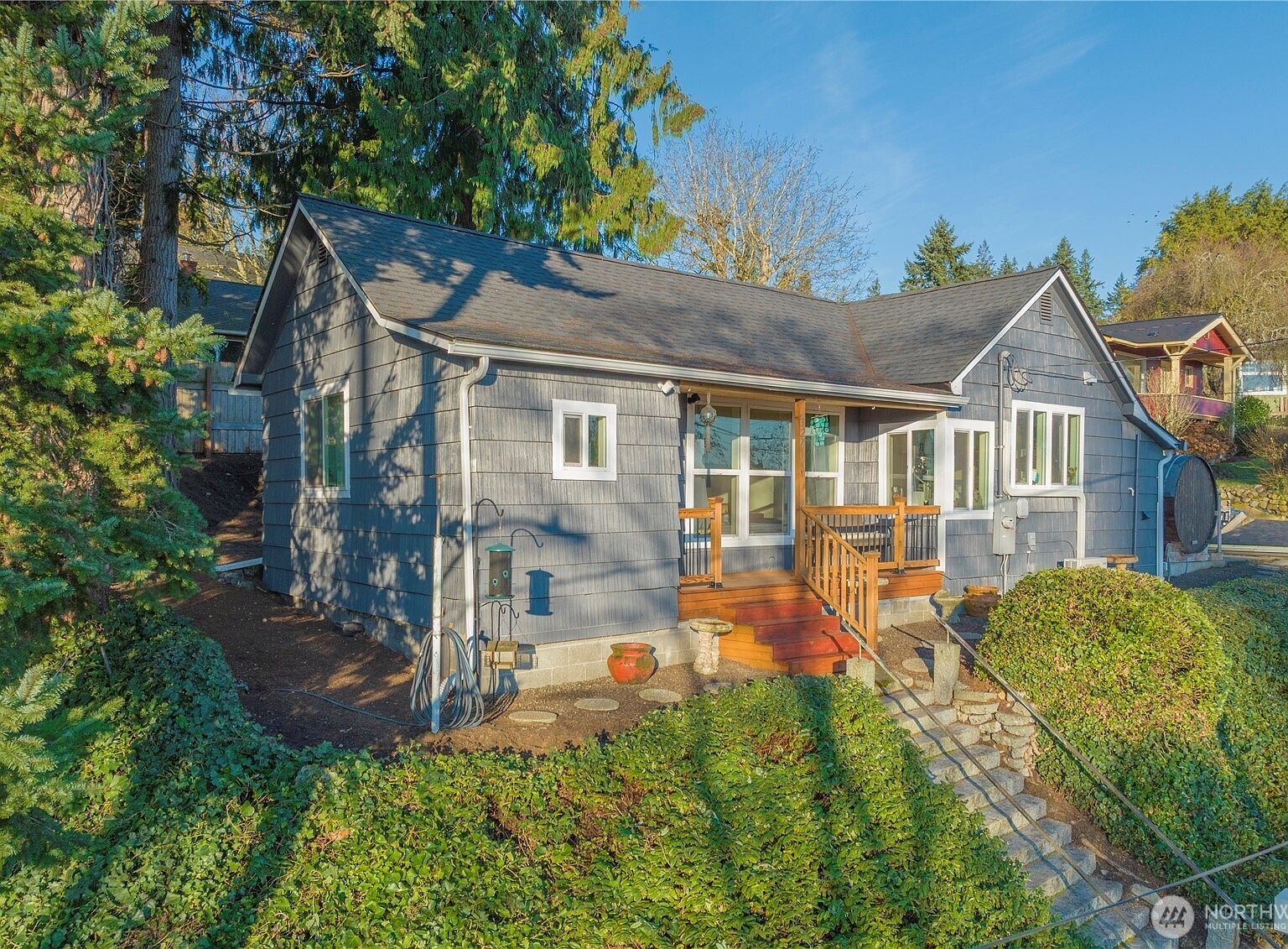 327 S Summit Ave Bremerton, WA 98312 - Thumbnail 3