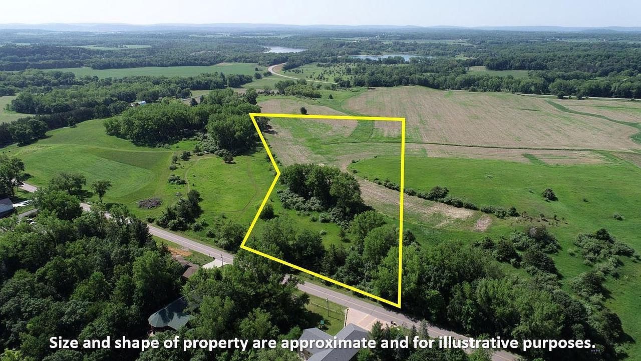 1 Hillside Dr Wisconsin Dells, WI 53965 - Thumbnail 3