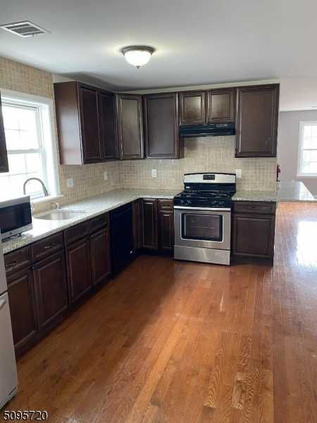 715 Summer Street, Elizabeth, NJ, USA, 7202 - Thumbnail 3