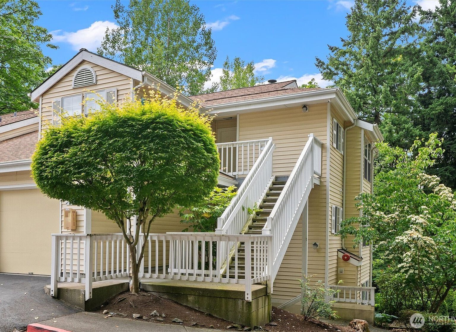 2540 118th Ave SE APT 202 Bellevue, WA 98005 - Thumbnail 3