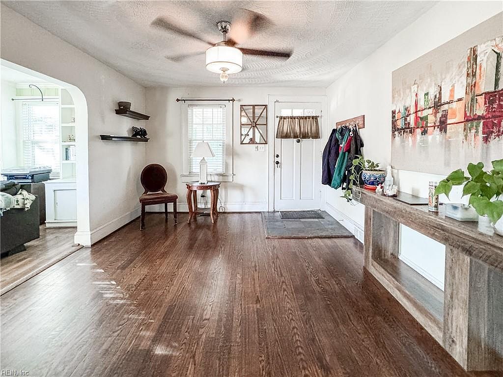 424 W 27th St Norfolk, VA 23517 - Thumbnail 3