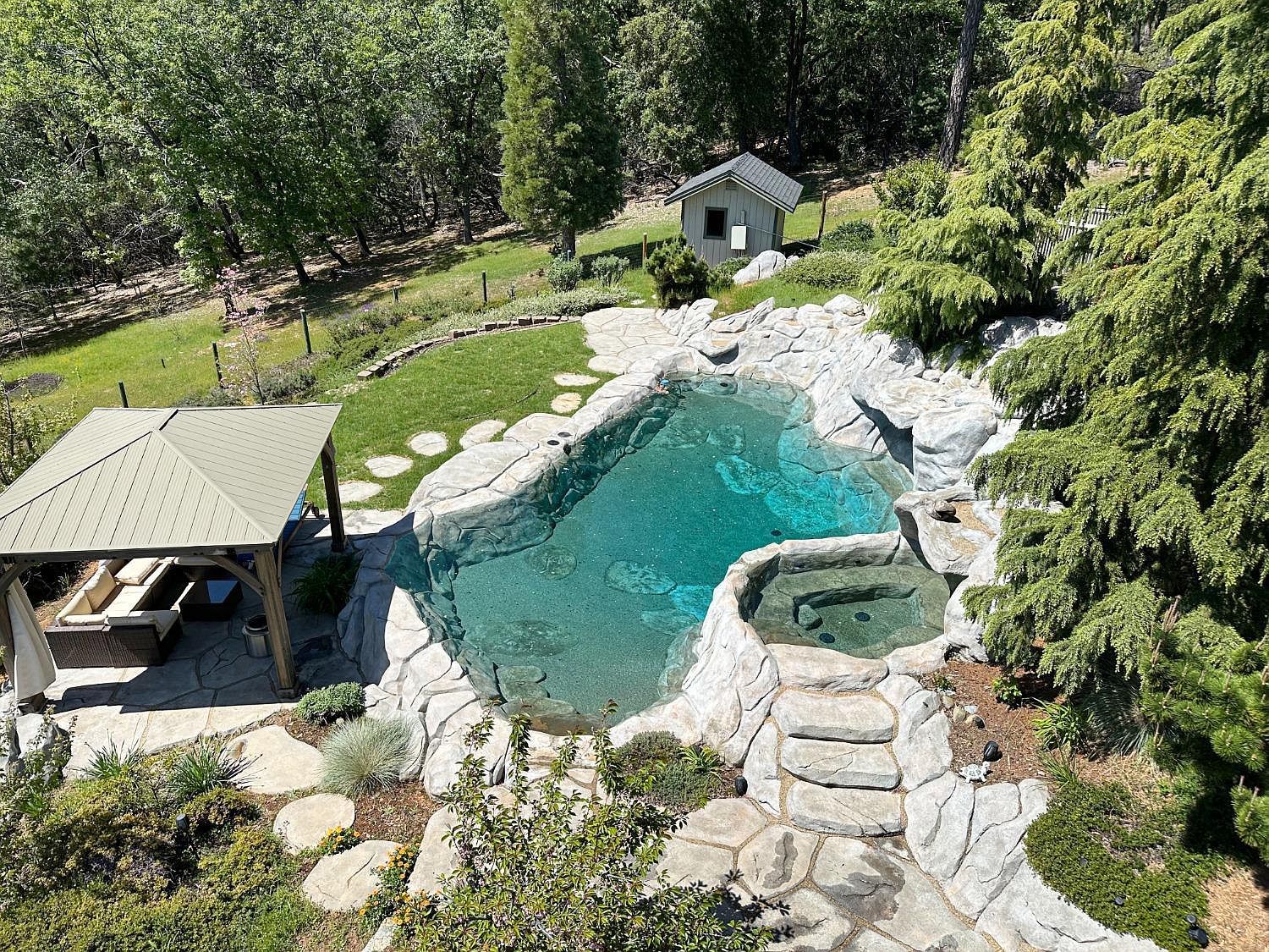 14838 Christophers Pl Grass Valley, CA 95945 - Thumbnail 3