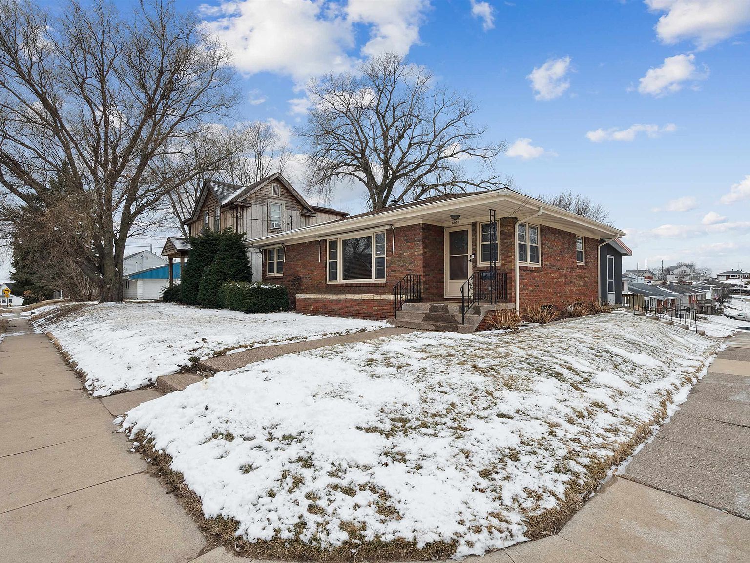 3035 Burden St Dubuque, IA 52001 - Thumbnail 3