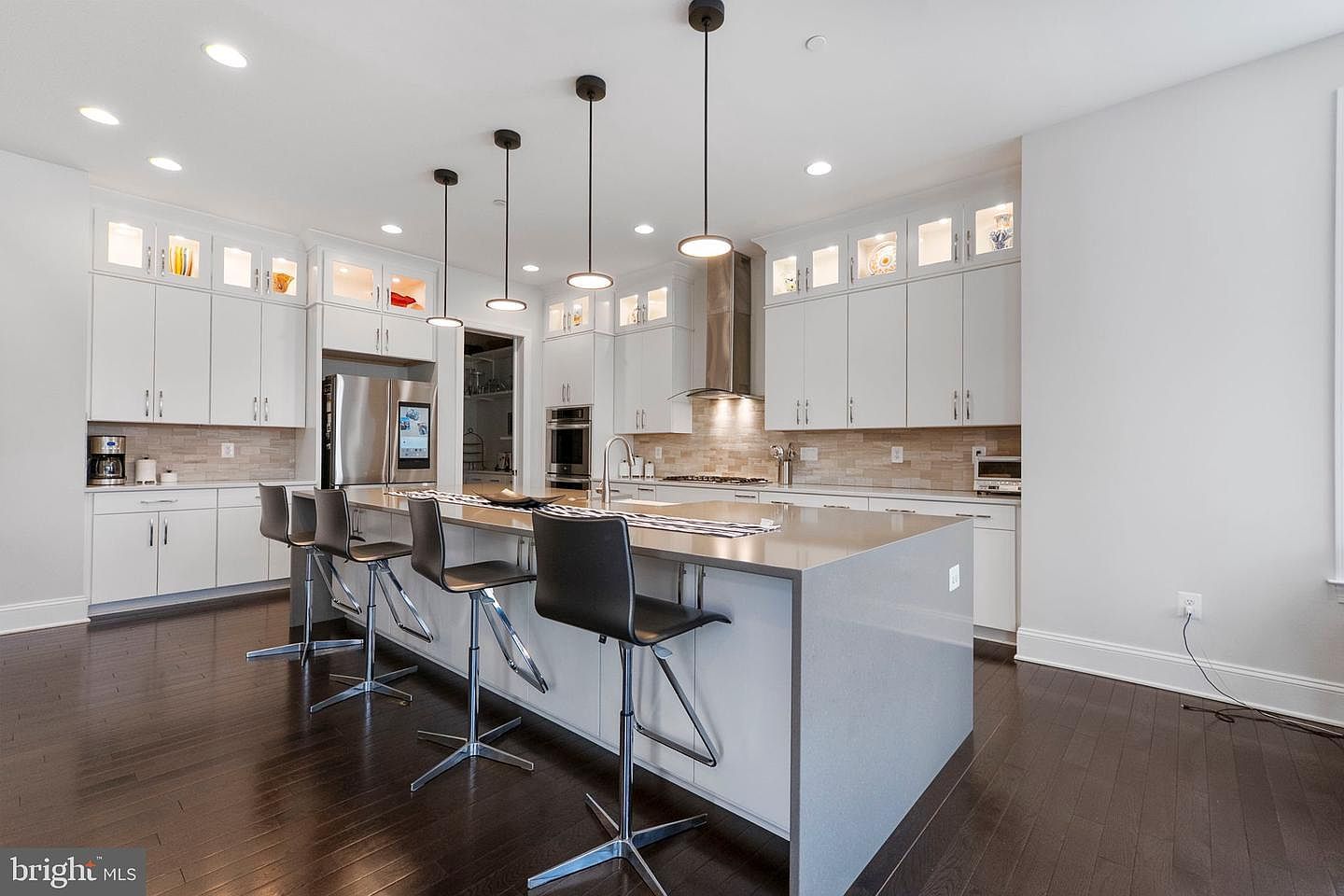 11760 Glen Rd Potomac, MD 20854 - Thumbnail 3