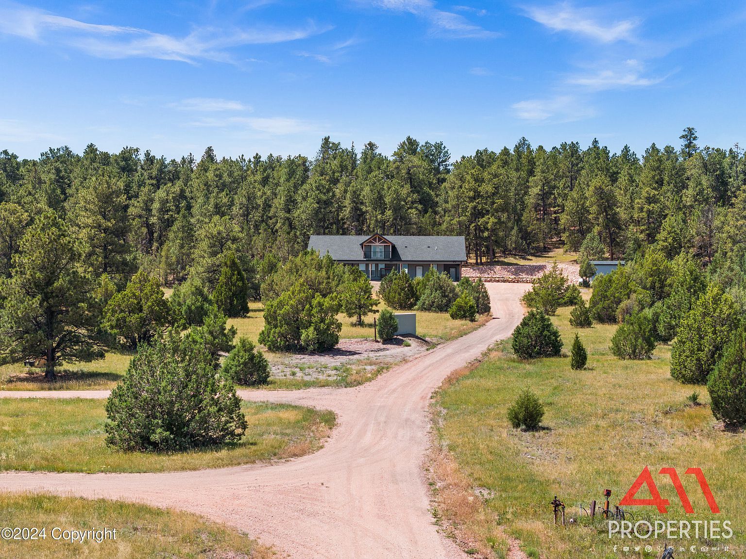 104 Holly Ave Moorcroft, WY 82721 - Thumbnail 3