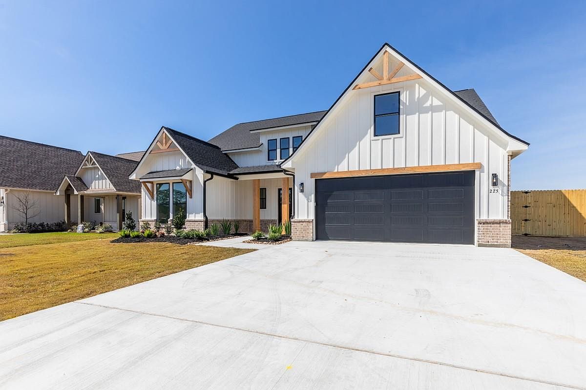 225 Coco Palms Ln Lumberton, TX 77657 - Thumbnail 3