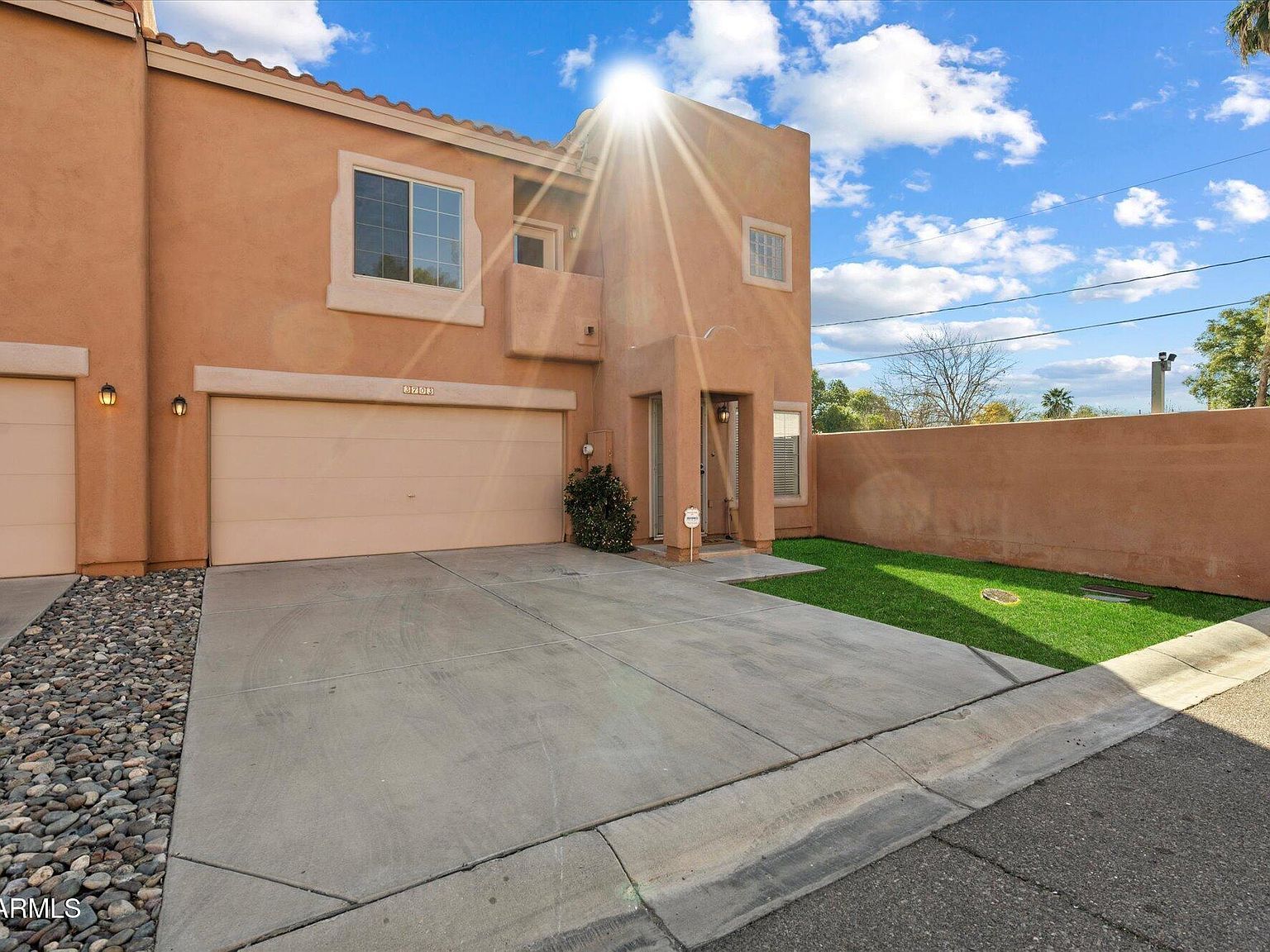 3703 E Mitchell Dr Phoenix, AZ 85018 - Thumbnail 3