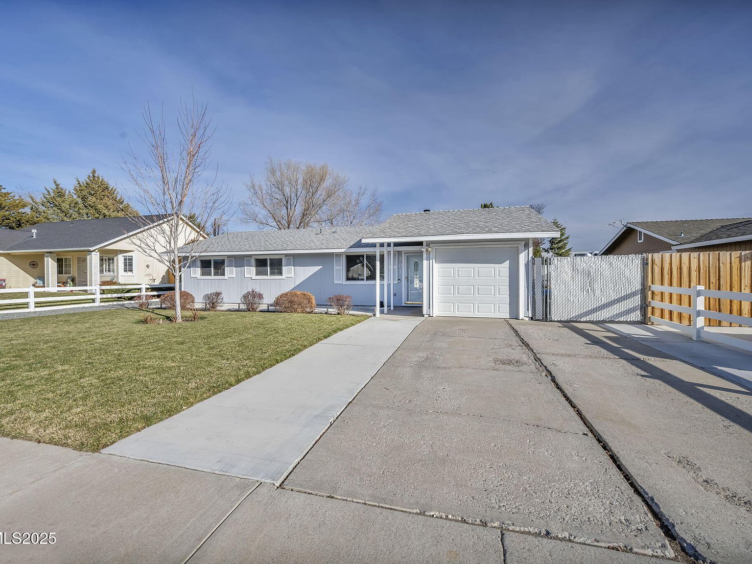 707 Addler Rd Gardnerville, NV 89460 - Thumbnail 3