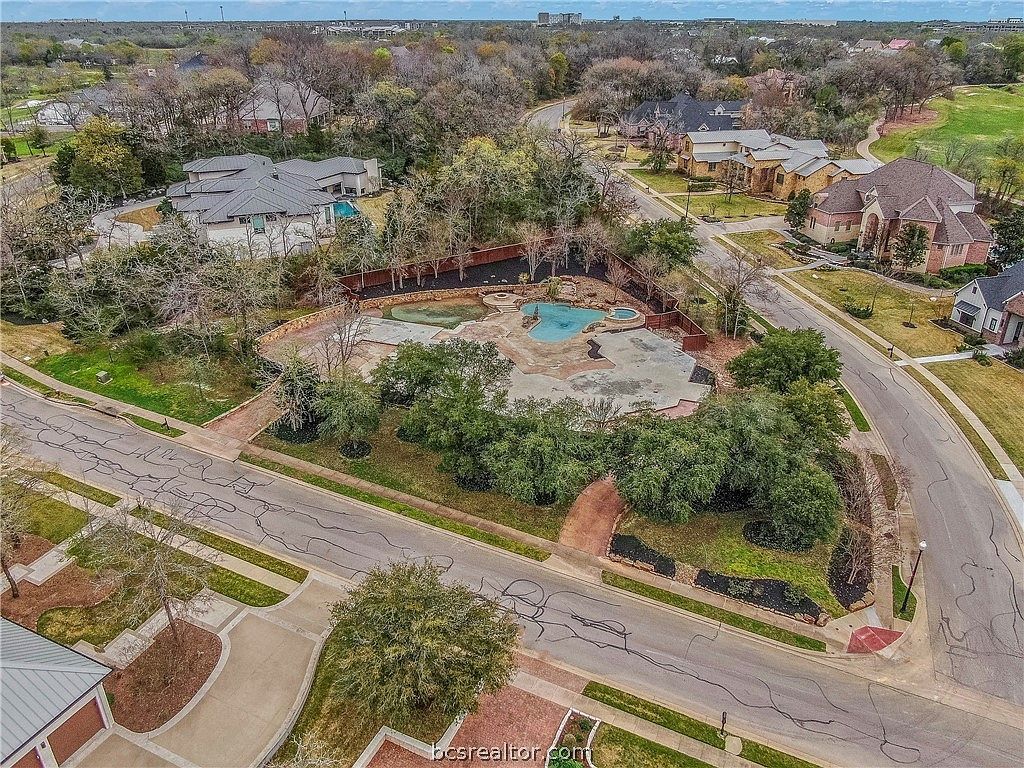 3019 Hickory Ridge Cir Bryan, TX 77807 - Thumbnail 3