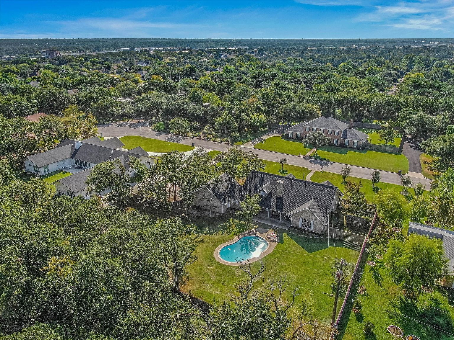 1403 Post Oak Cir College Station, TX 77840 - Thumbnail 3