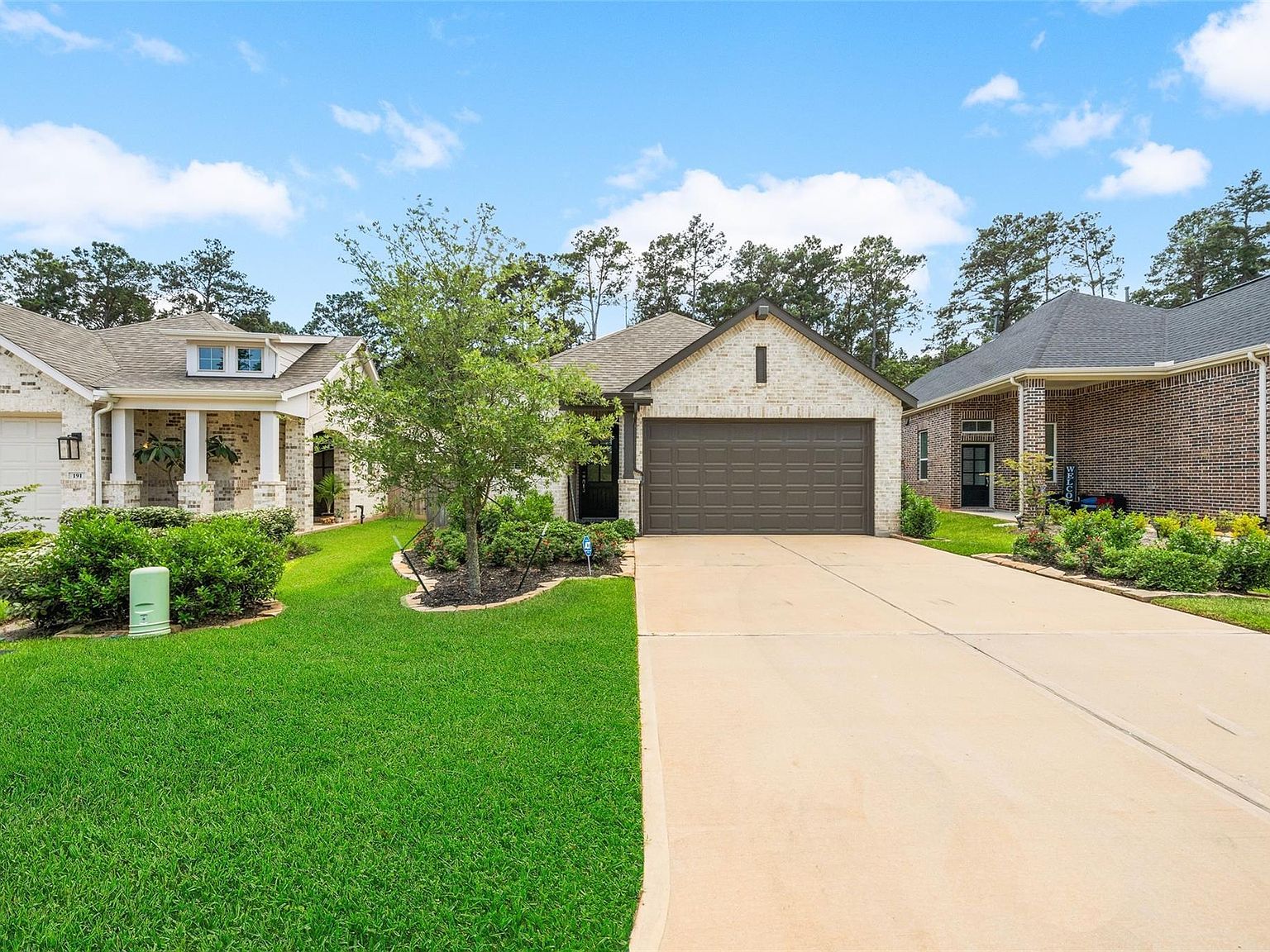 195 Lukewood Cir Willis, TX 77318 - Thumbnail 3