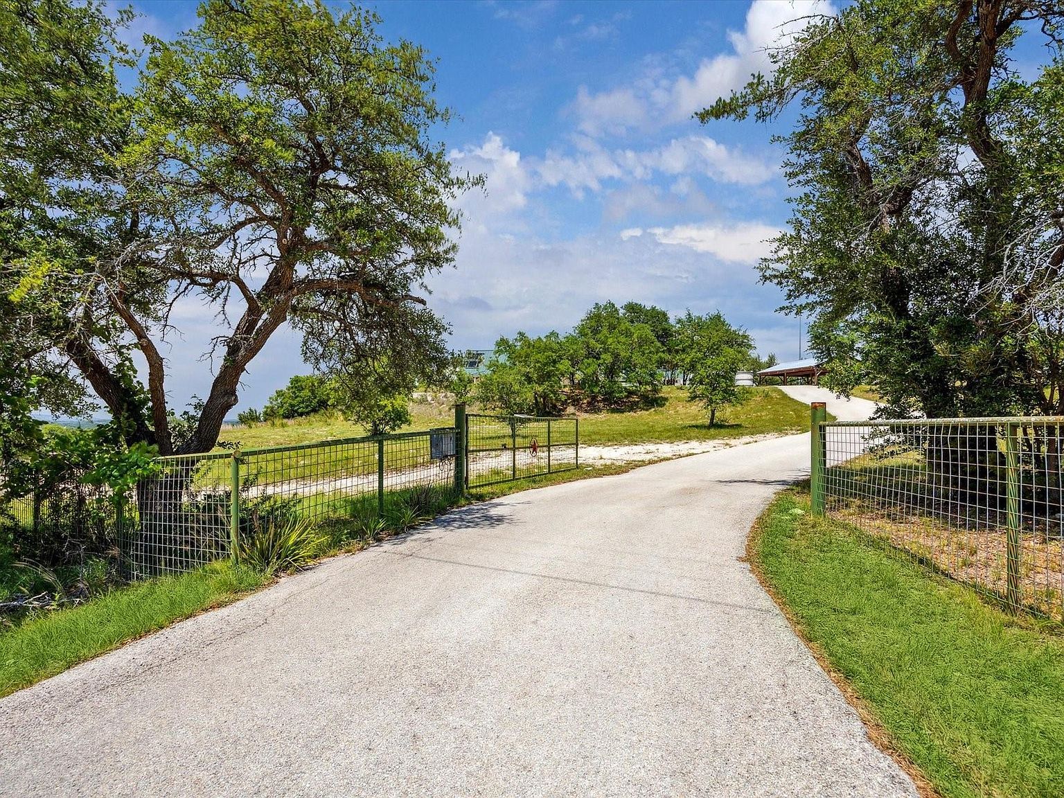 3108 Rolling Hills Rd Blanco, TX 78606 - Thumbnail 3