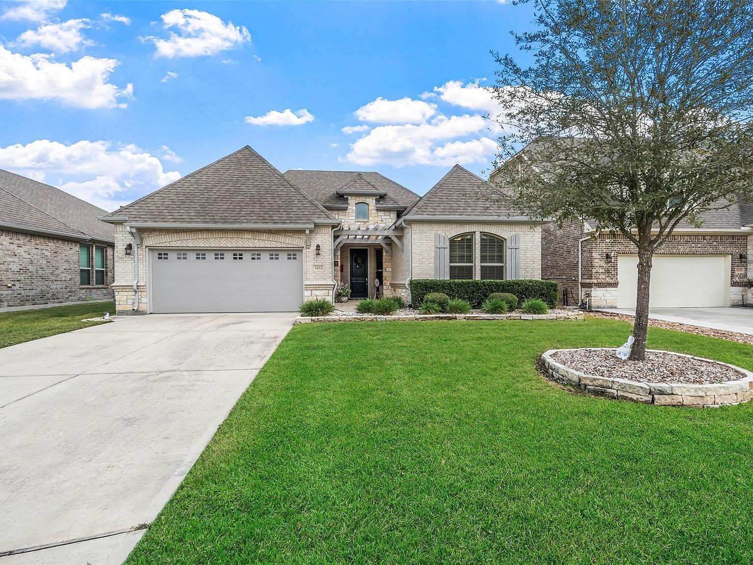 5634 Fountain Villas Way Conroe, TX 77304 - Thumbnail 3