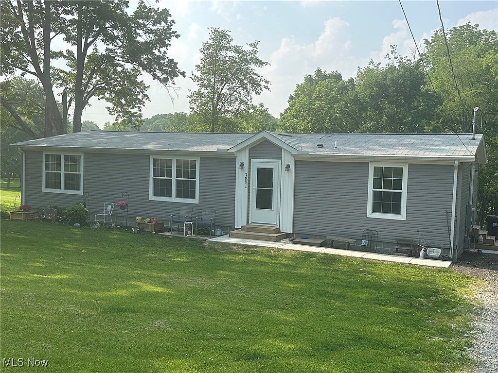 301 46th St SW Canton, OH 44706 - Thumbnail 3