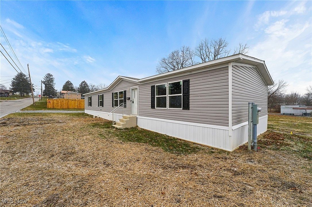 541 Lincoln Ave Struthers, OH 44471 - Thumbnail 3