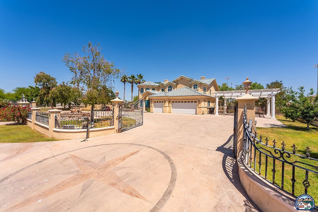 1849 Lotus Ave El Centro, CA 92243 - Thumbnail 3