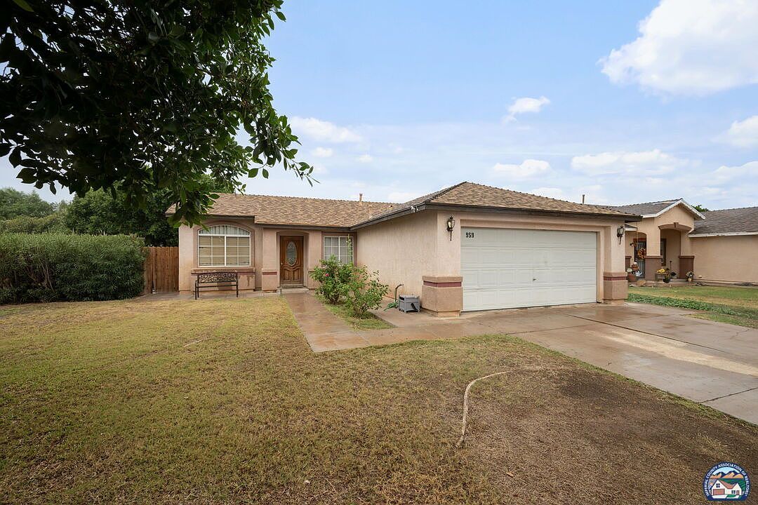 959 Pater St Brawley, CA 92227 - Thumbnail 3