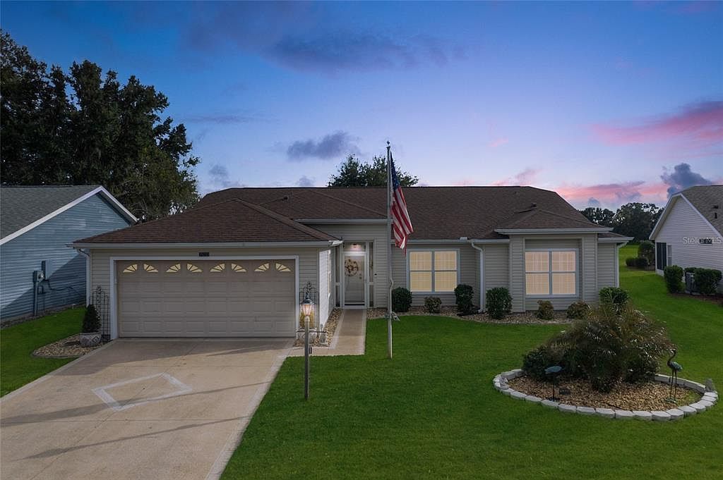 25233 Lost Oak Cir Leesburg, FL 34748 - Thumbnail 3