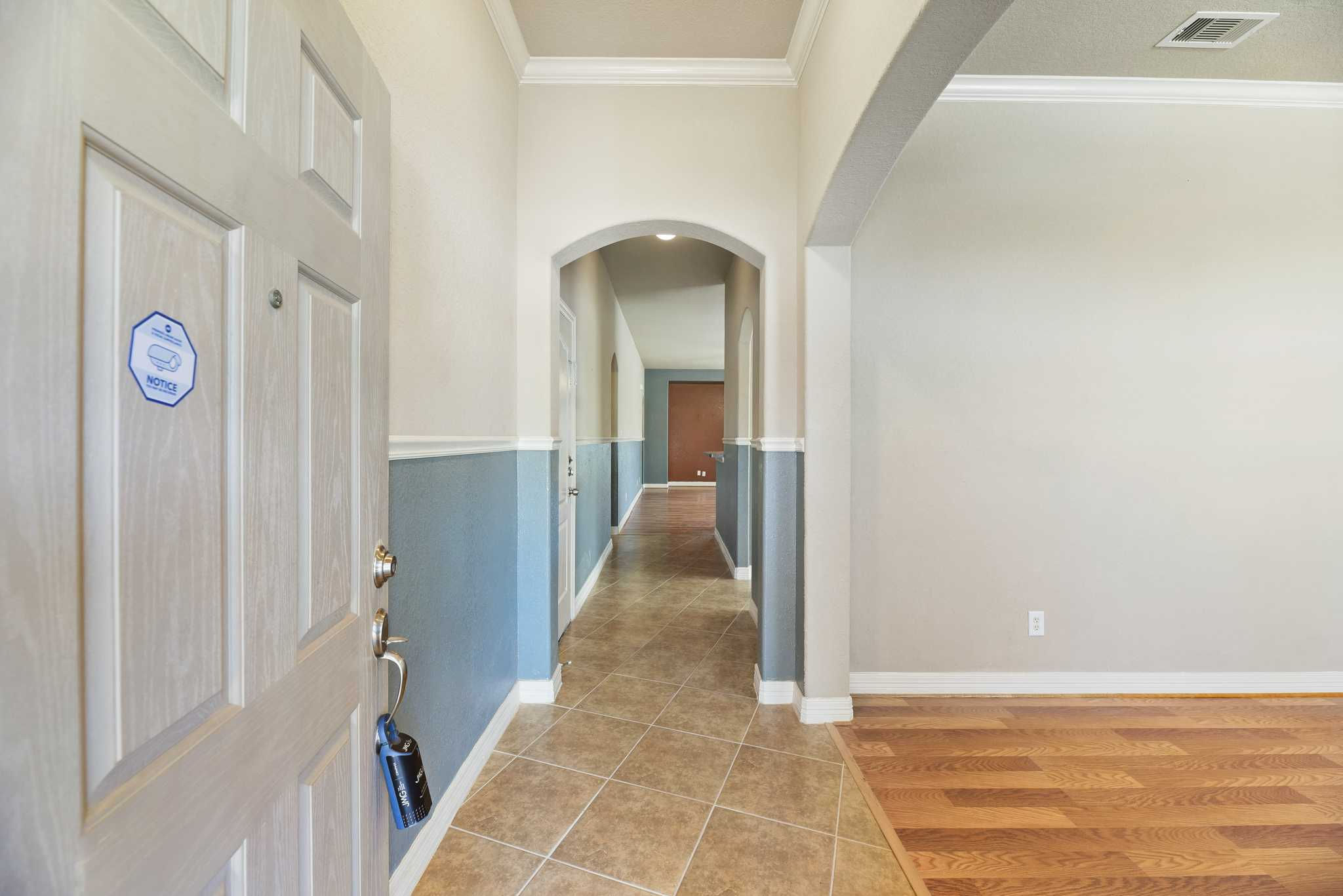 5914 Coyote Echo Drive, Katy, TX 77449, USA - Thumbnail 3